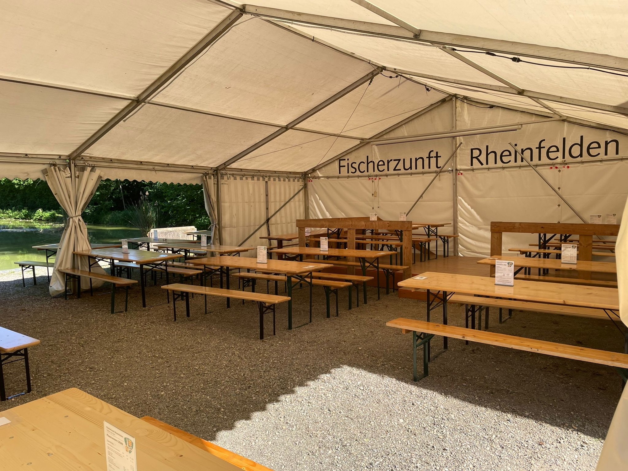 Wenn’s in der Küche brutzelt und imSystem ruckelt – die Zunft bleibt cool: Rückblick aufs Fischessen 2026 – Fischerzunft Rheinfelden